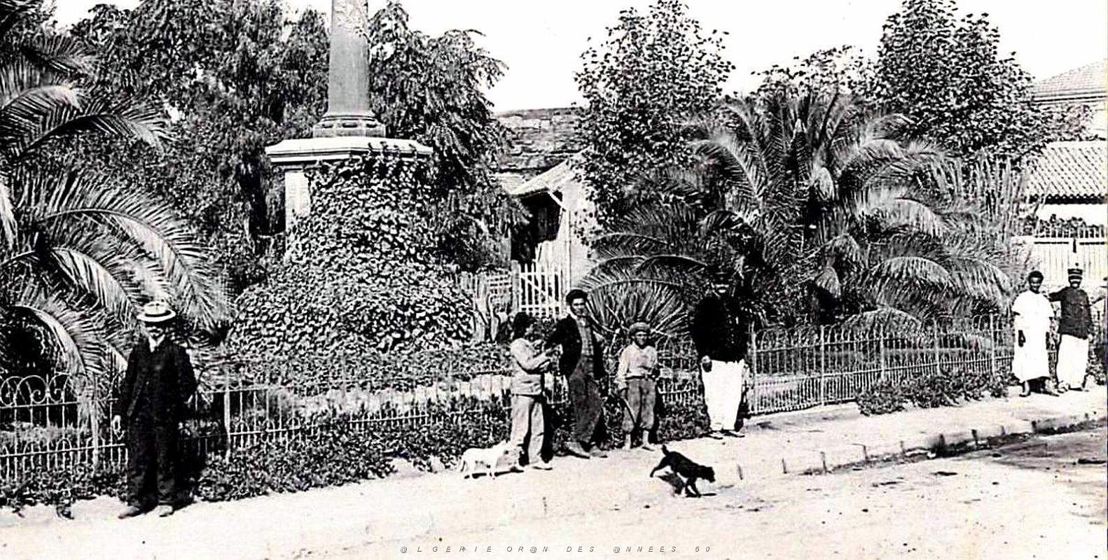1822- Sidi-Bel-Abbes - Place2 de la Republique.jpg